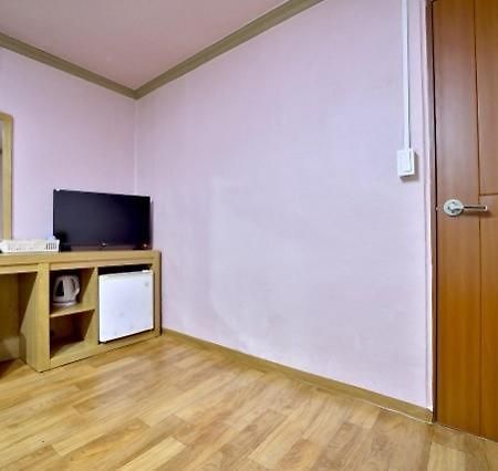 Daegu Bisan-Dong Villa Motel Quarto foto